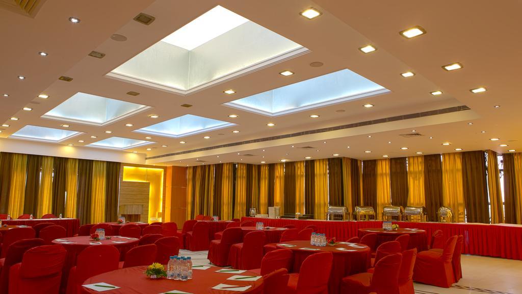 Gemini Continental, Hazratganj Ξενοδοχείο Λάκναου Εξωτερικό φωτογραφία